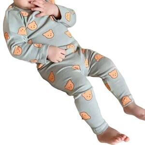 New  Baby boy or girl’s thick pajamas play suit 12 months